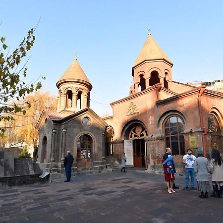 Hotel In Center Of Erevan Exterior foto