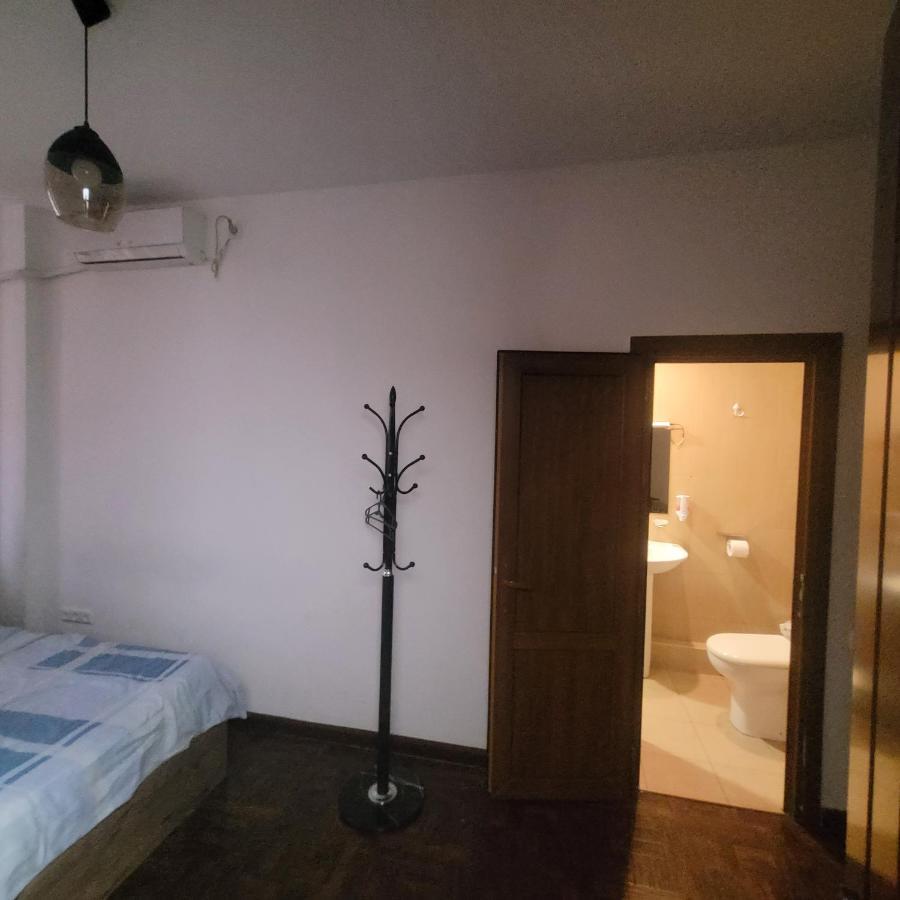 Hotel In Center Of Erevan Exterior foto
