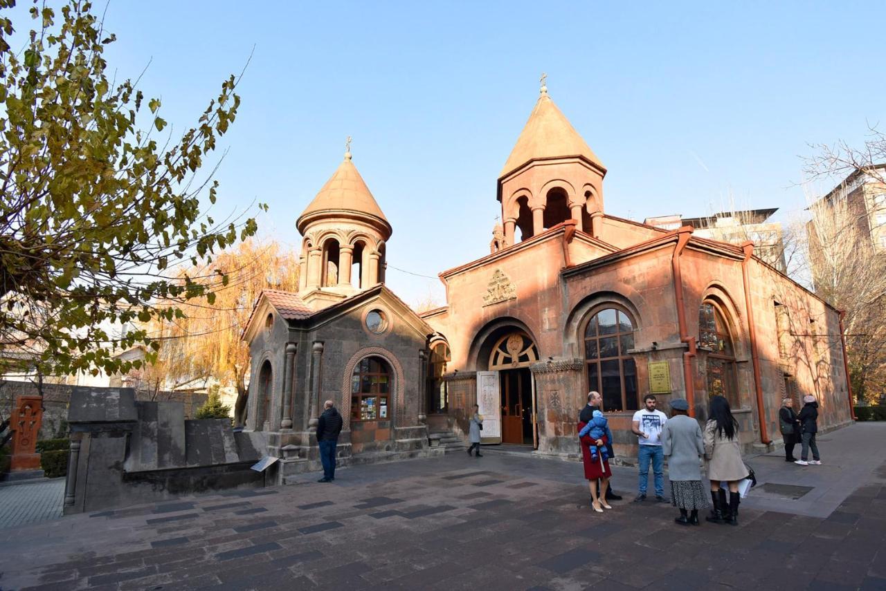 Hotel In Center Of Erevan Exterior foto